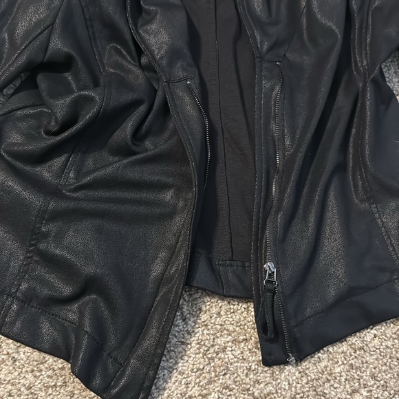 Max studio jacket - Picture 3 of 3